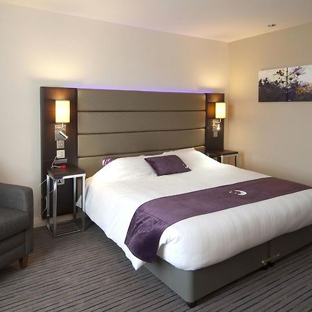 Premier Inn هارلو المظهر الخارجي الصورة