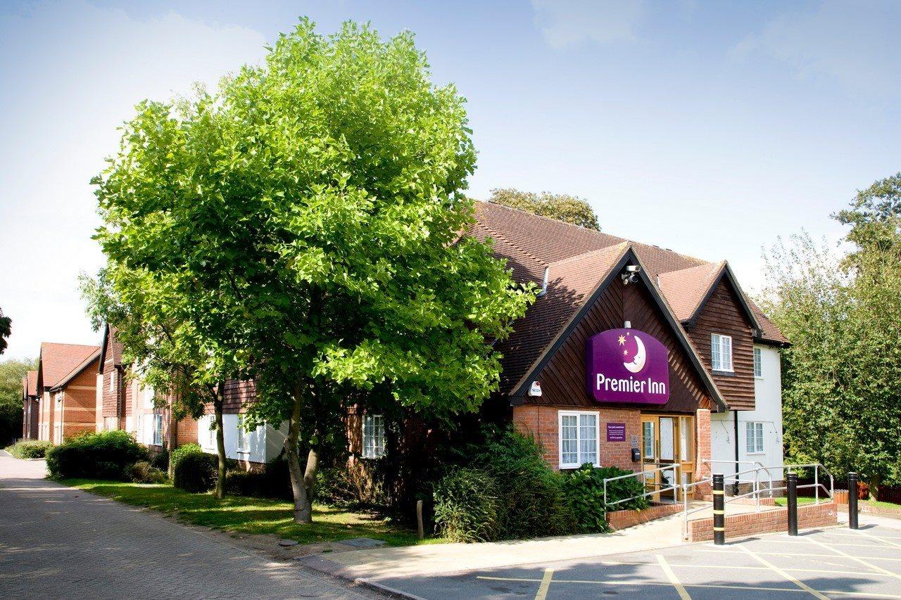 Premier Inn هارلو المظهر الخارجي الصورة